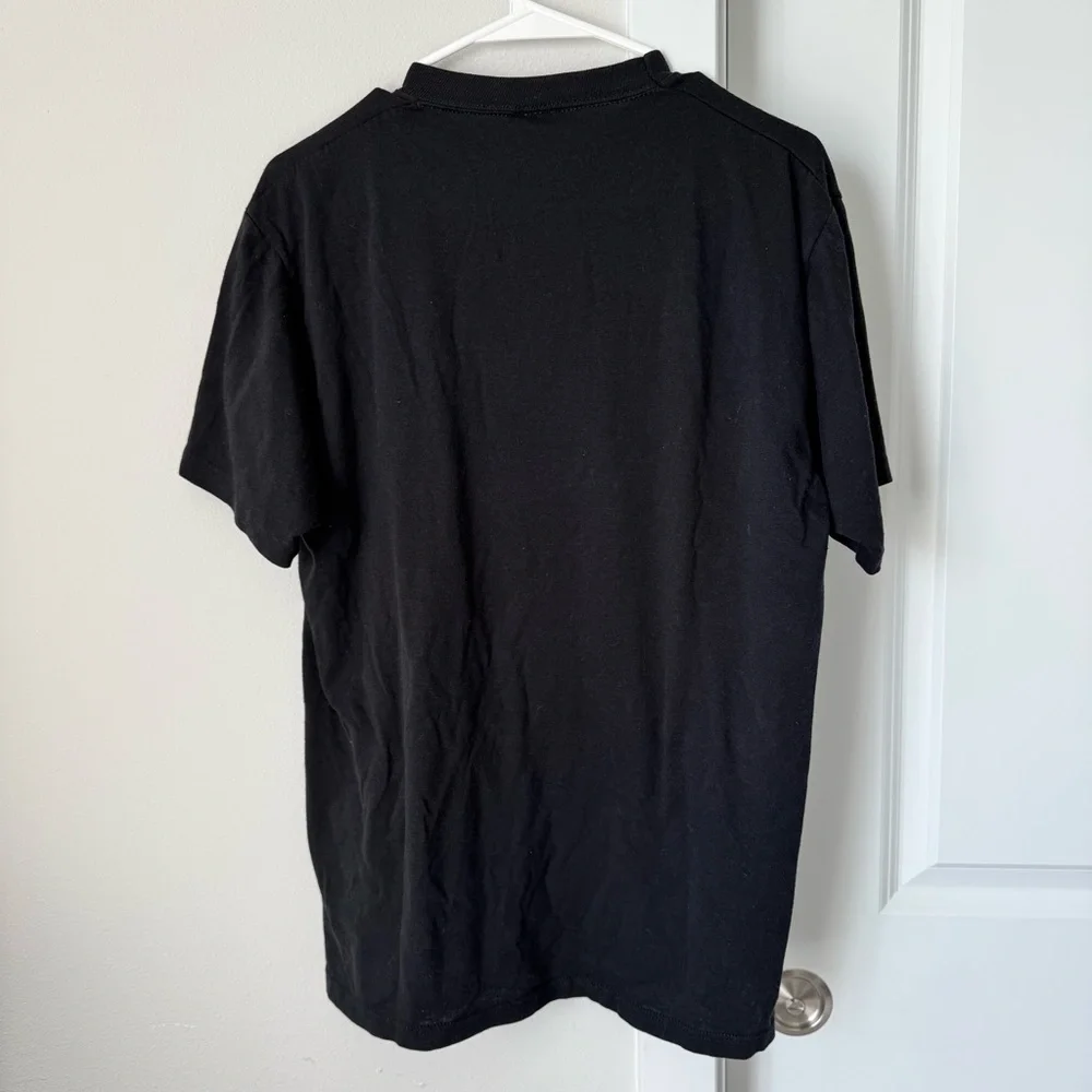 The Red Onion Saloon Alaska Men’s T-Shirt Size Large Black Red White Jerzees - Picture 7 of 8